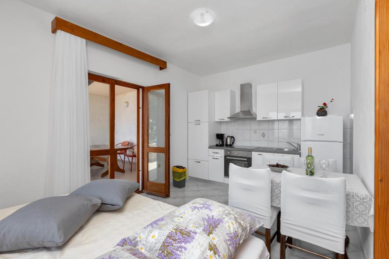 Apartments Ana Baška Voda Eksteriør billede