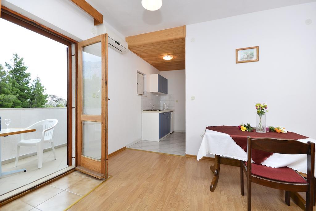 Apartments Ana Baška Voda Eksteriør billede